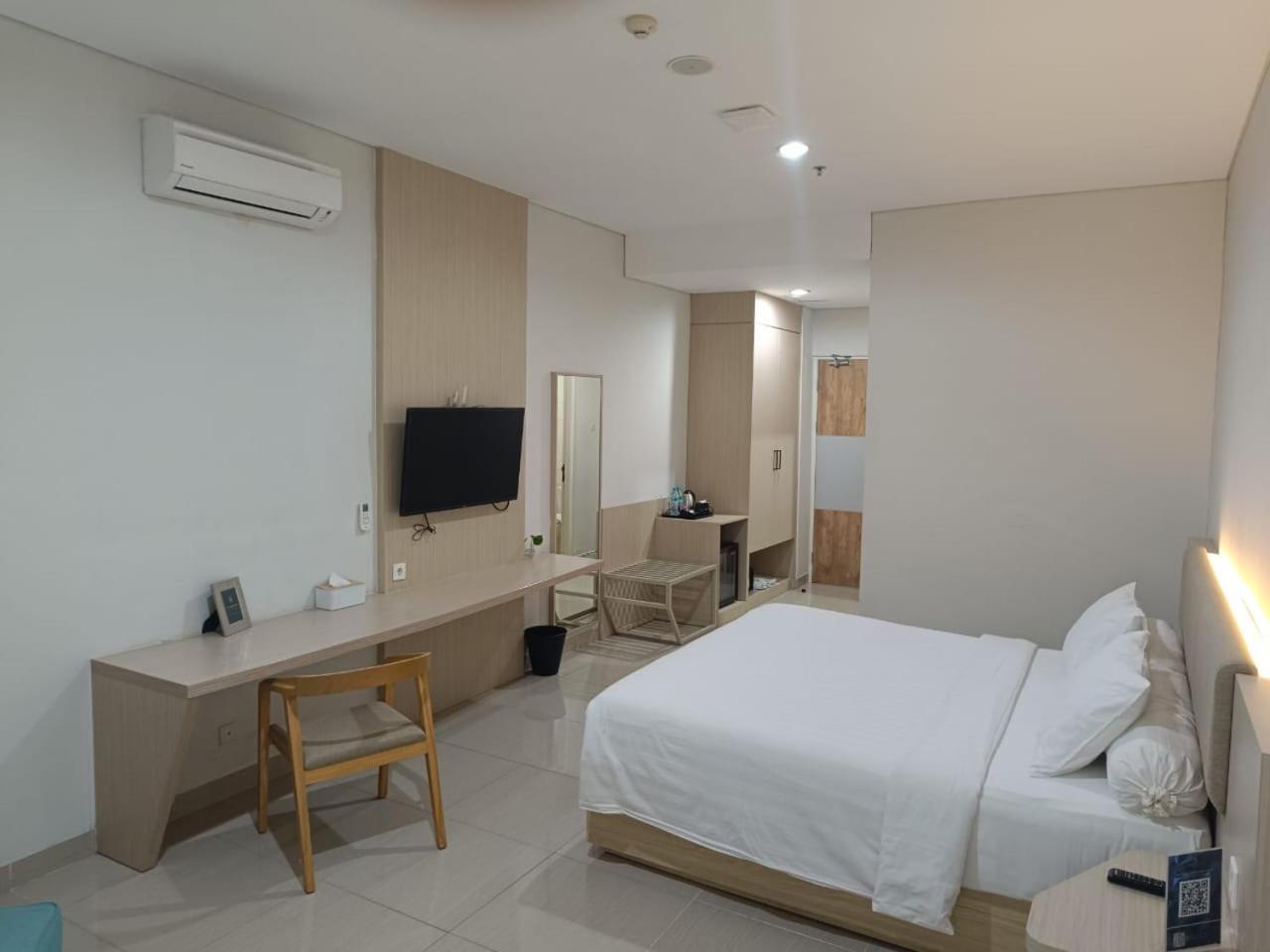 Skysuites Residence Surabaya Exterior photo