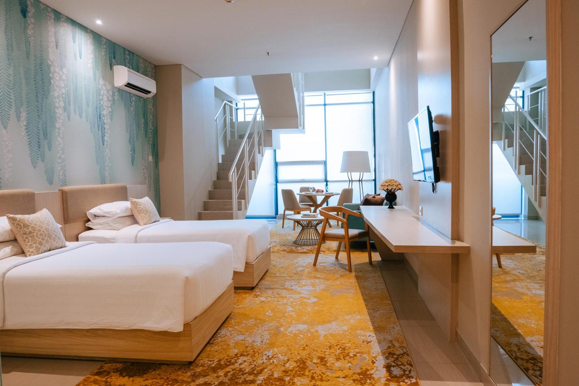 Skysuites Residence Surabaya Exterior photo